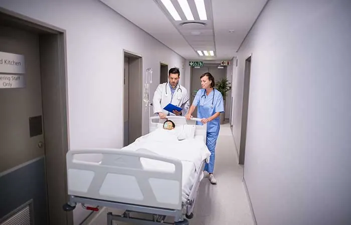 Modular healthcare facility