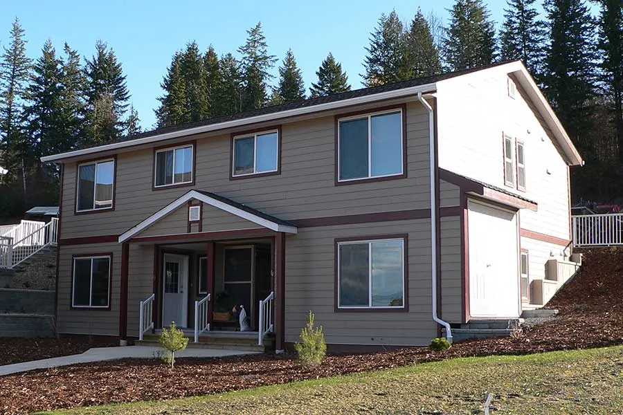 Salmon Arm, 2-storey modular 4-plex